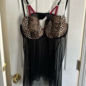Cacique SZ 22/24 Nightie Leopard And Black Beautiful! NWOT never worn/Washed!